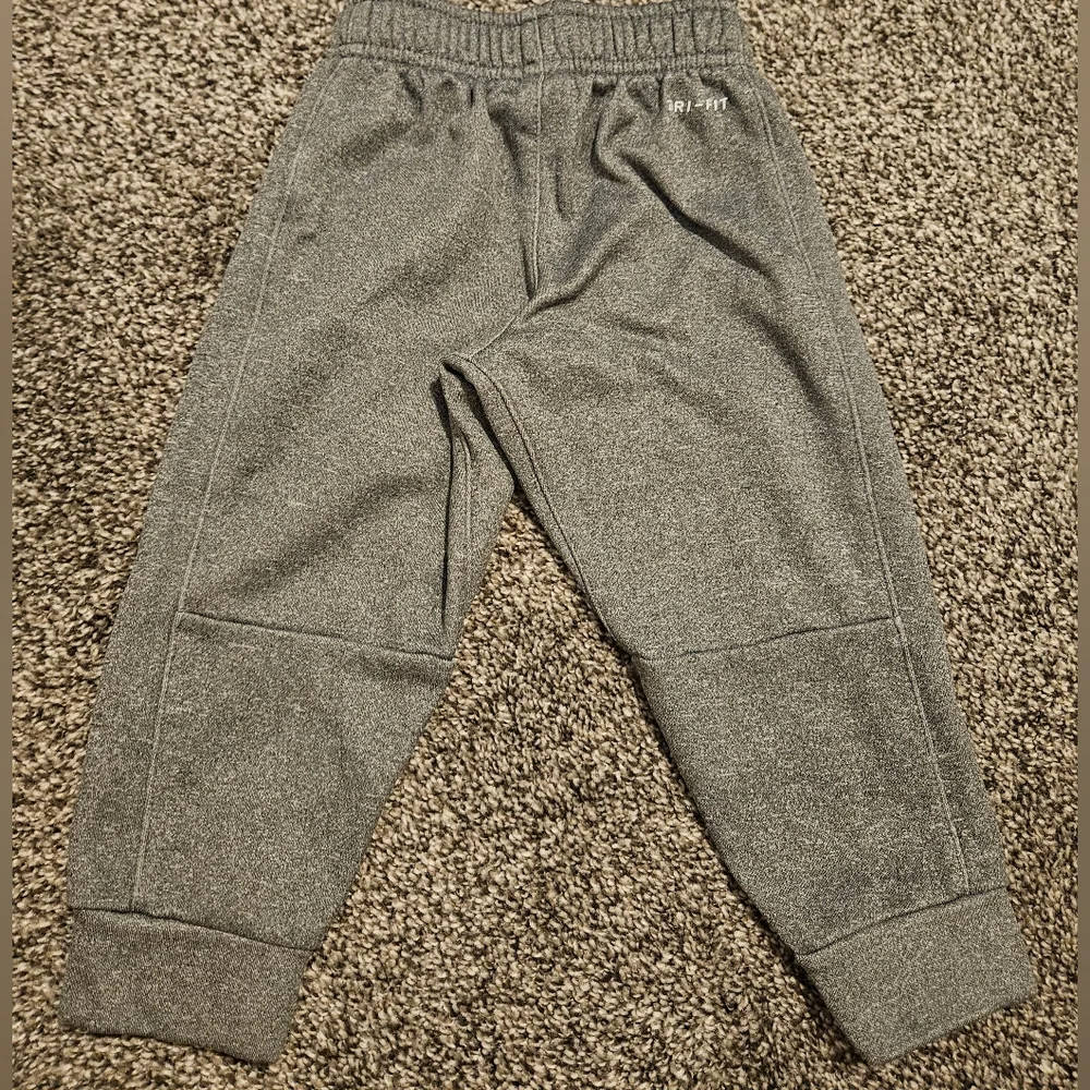 Nike Gray Joggers - Picture 3 of 4